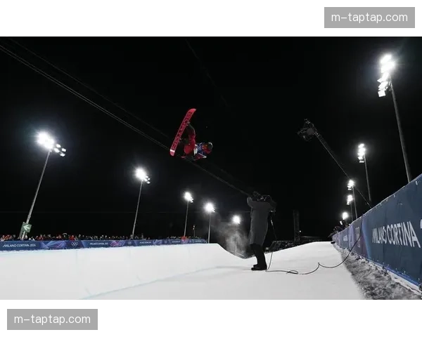 王梓阳单板滑雪U型场地获第九 年轻选手展现成长潜力